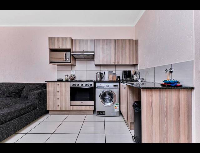 2 BEDROOM APARTMENT FOR SALE IN PAULSHOF